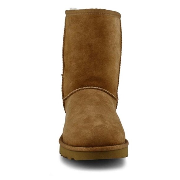 UGG Unisex Kids Classic Short Boots - Picture 4 of 7